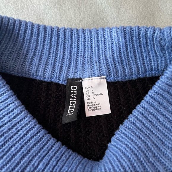 80s Inspired Black White Blue Chevron Ski Chunky Knit Sweater - Picture 5 of 5